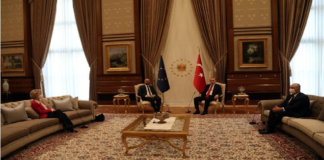 موقف محرج لرئيسة المفوضية الأوروبية في حضور أردوغان (فيديو)