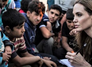 أنجلينا جولي: لم يسبق لي أن شعرت بالقلق بشأن اللاجئين في العالم بقدر ما أشعر به اليوم