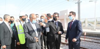 معز شقشوق والوزير المعتمد الفرنسي في زيارة لمعاينة أشغال مشروع الشبكة الحديدية السريعة