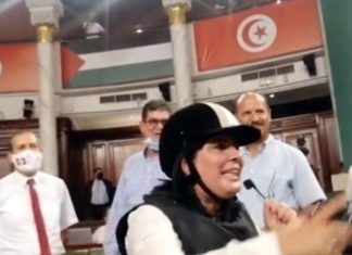 بمضخمات الصوت: موسي تُعطل أشغال الجلسة وترفع “ديغاج” في وجه وزير الصناعة