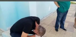 مدير مستشفى ماطر ينهار باكيا بعد نفاد الاكسيجين (فيديو)