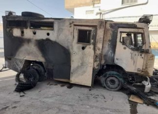 حرق مدرعة أمنية وإصابة عدد من الأمنيين في صفاقس(صور)