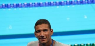 الأمريكي فيلبس يُعلّق على “معجزة” التونسي أحمد الحفناوي