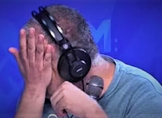 حاتم بلحاج ينفجر باكيا: تعبنا ! بناتي يحبوا يخرجوا من تونس يخلوني وحدي !