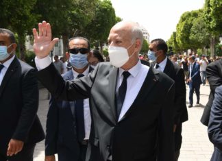 سعيّد: “يعبثون بالخبز اليومي للتونسيين..لا مجال لقمح مُسرطن ولاحوار مُسرطن”
