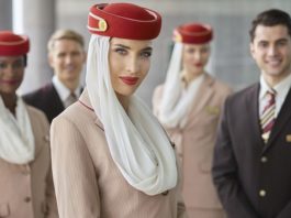 طيران الإمارات تعتزم توظيف 3000 من المضيفين الجويين و500 في خدمات المطار
