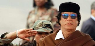 «دفنت القذافي بيدي».. قائد مليشيا مستعد لكشف مكان قبر الزعيم الراحل