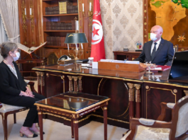 خلال استقابله نجلاء بودن سعيّد يصرح:”هذه رسالتي إلى كلّ من يتحدّث عن ”انقلاب”