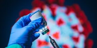 فرنسا.. تطعيم العشرات ضد كورونا بلقاحات منتهية الصلاحية