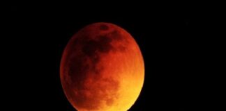 بإستثناء تونس.. العالم سيعيش غدا أطول خسوف جزئي للقمر لهذا القرن