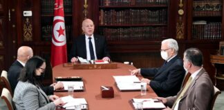 قيس سعيد: نملك وثائق تُثبت حصول قائمات وشخص معروف على أموال أجنبية