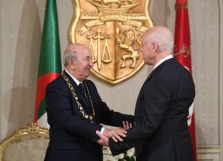 سعيّد يُوسِم تبون بالقلادة الكبرى للوسام الوطني للاستحقاق