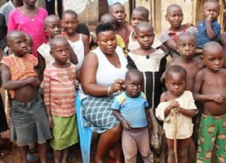 أوغندا: امرأة تنجب 44 طفلًا من أب واحد