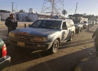 (صور) توافد سيّارات رباعية الدّفع من ليبيا إلى تونس