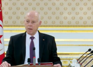 قيس سعيد: الدساتير ليست أبدية.. ولا بد من نص جديد