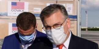 السفير الأمريكي يُهنّئ التونسيين بالذكرى 11 للثورة