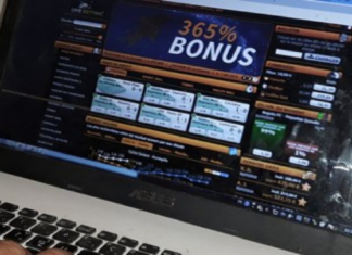 مداهمة عدد من محلات الرهان الرياضي الإلكتروني