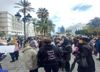 (صور) ‘باللون الأسود’.. مسيرة للتنديد بكل أشكال العنف المسلط ضد النساء