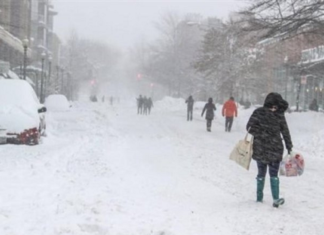 عاصفة “مصحوبة بالجليد” تضرب شرق الولايات المتحدة