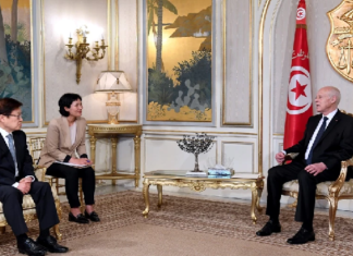 محور لقاء قيس سعيّد برئيس الجمعية الكورية للتجارة الدولية