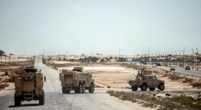 الجيش-المصري-يعلن-مقتل-11-عسكريا-وإحباط