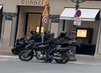 (فيديو) سطو مسلح لمتجر شهير للمجوهرات في قلب باريس