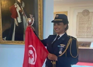 التونسية خولة ميهوبي تُتوج بجائزة أفضل طالبة دولية من كلية السلاح الجوي الملكي البريطاني