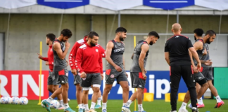 (صور) المنتخب الوطني يجري تدريبه الأول في أوساكا
