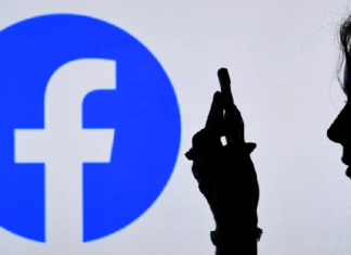 بسبب إدمان ابنتها: أم تقاضي “فايسبوك”