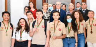 تلاميذ تونسيون يتوّجون بالمرتبة الأولى في الأولمبياد الإفريقية للرياضيّات