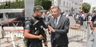 وزير الداخلية يؤدّي زيارة تفقد للوحدات الأمنية المتمركزة بالعاصمة