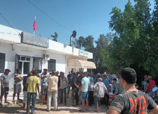 القيروان: متساكنو ‘عبيدة’ يرفضون تحويل مقرّ البلدية
