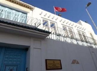 السفارة التونسية بطرابلس تدعو أفراد الجالية إلى ضرورة توخي الحذر
