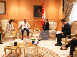 بودن تستقبل كلا من المدير العام لشركة ‘تويوتا’ والمدير العام لشركة ‘ميتسوبيتشي’