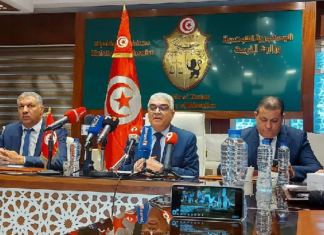 وزير التربية: ”الأخطاء الواردة بكتاب الفرنسية للسنة الثالثة فادحة وغير مقبولة”