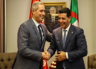 وزير السياحة يدعو نظيره الجزائري إلى إعداد البرنامج التنفيذي ل 2023 – 2025 في مجال الترويج والتسويق