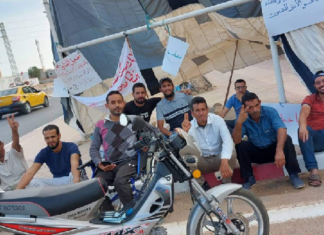 تطاوين: أعوان شركة البيئة يدخلون في اعتصام مفتوح أمام الولاية