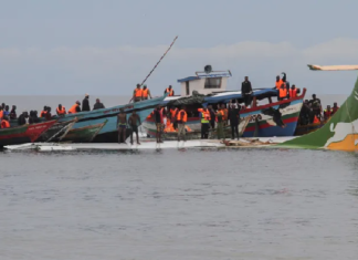 تحطم طائرة تنزانية: 19 قتيلا واستمرار عمليات الإنقاذ