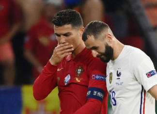 رونالدو يفكر في العودة إلى ريال مدريد ويعرض نفسه بديلا لبنزيما