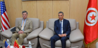 وزير الداخلية يلتقي حاكم ولاية وايومنغ الأمريكية