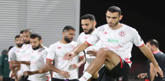 المنتخب الوطني يخوض مباراة فرنسا بالزي الأبيض