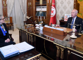 رئيس الجمهورية يختم قانون المالية لسنة 2023