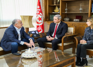 وزير السياحة يستقبل رجل الأعمال التونسي المقيم بروسيا مهدي الدوس