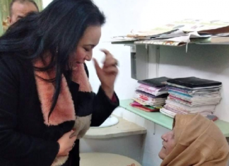 وزيرة المرأة تقرر التعجيل بإحداث فريق متنقل لرعاية المسنين في بيوتهم
