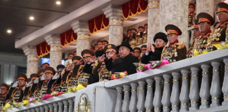 كوريا الشمالية: عرض عسكري كبير يشمل وحدة عمليات نووية وصواريخ عابرة للقارّات