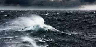 رياح قويّة وبحر شديد الهيجان.. الرصد الجوّي يُحذّر