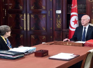 رئيس الدولة: “حل القضايا المالية لا يمكن أن يكون على حساب الفقراء”