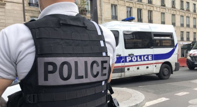 مقتل مدرّس طعنا بسكين