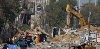 اكثر من 20 شهيدا جراء تجدد قصف الكيان الصهيونى على مخيم النصيرات وسط قطاع غزة