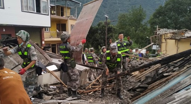 الصين عدد قتلى الزلزال يتجاوز 150 شخصا